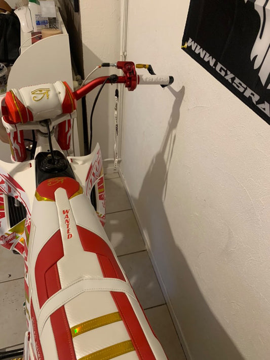 🏍️ Poignées de Moto 100 % Personnalisées – Confort, Style et Unicité au Bout des Doigts