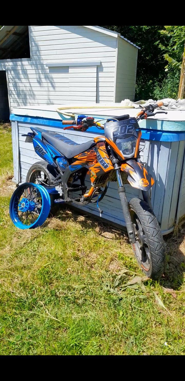 Kit déco 50cc/85cc Supermot 100 % personnalisable