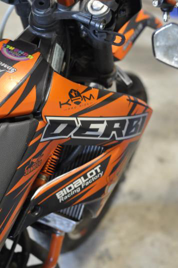 Kit déco 125cc et + Supermot/cross 100 % personnalisable